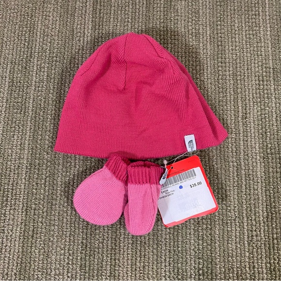 NEW North Face Infant Reversible Beanie & Mitten Set - Bliss Pink - Picture 1 of 7